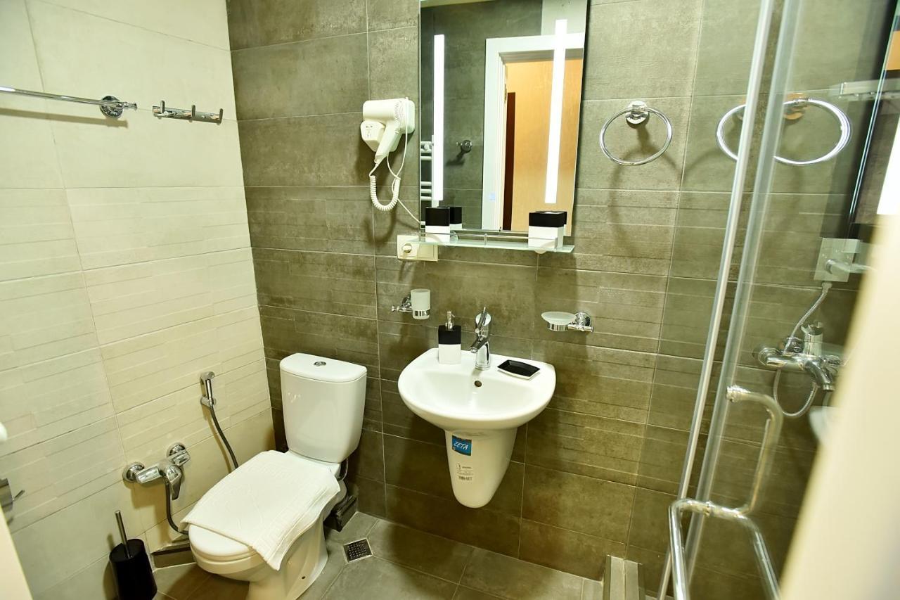Отель Vere Tower Тбилиси Экстерьер фото
