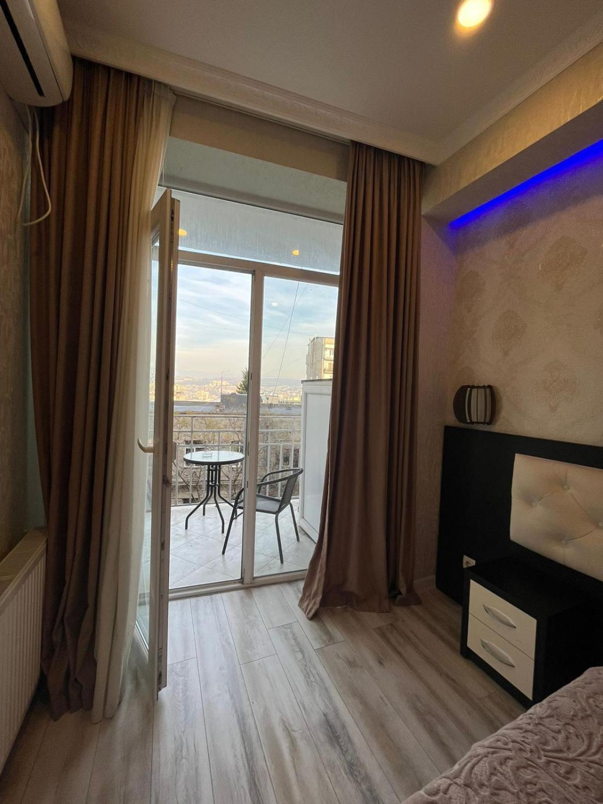 Отель Vere Tower Тбилиси Экстерьер фото