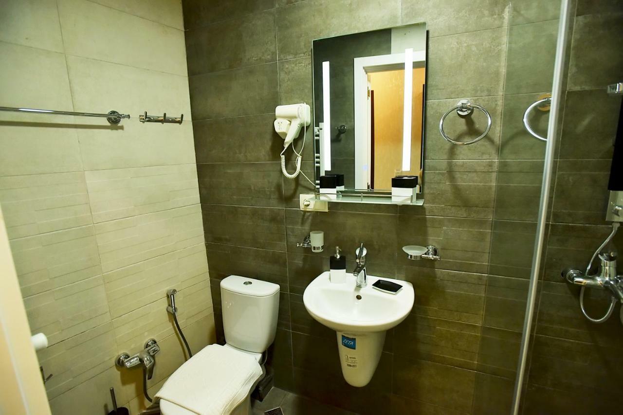 Отель Vere Tower Тбилиси Экстерьер фото