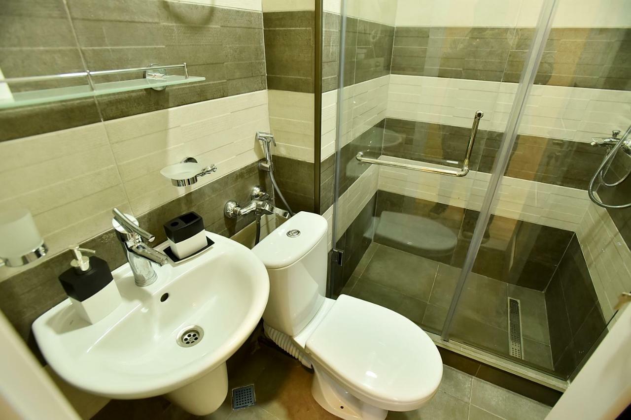 Отель Vere Tower Тбилиси Экстерьер фото